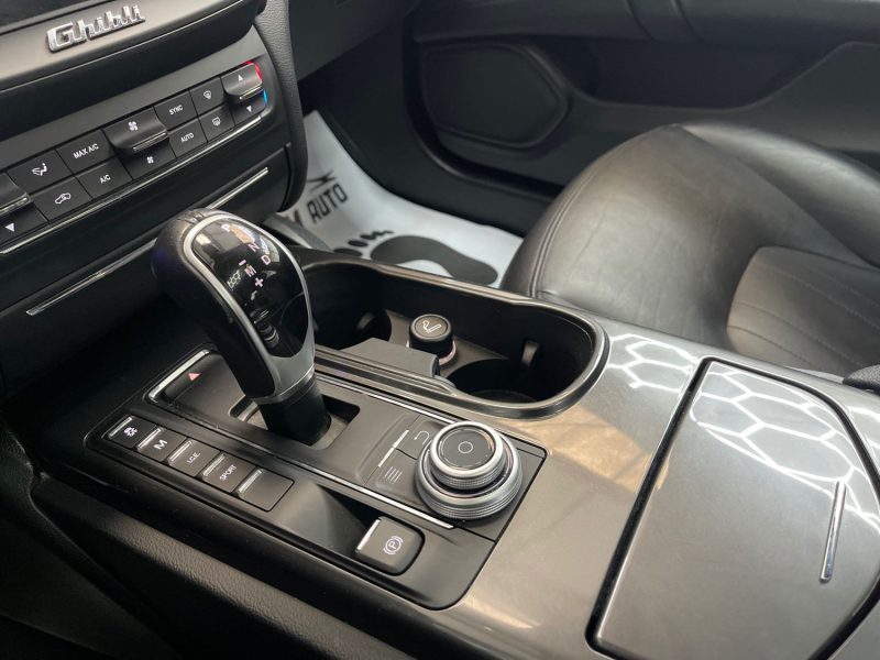 MASERATI GHIBLI III GARANTIE 12 MOIS 3.0 V6 DIESEL 275ch FULL, HISTORIQUE COMPLET, ORIGINE FRANCE