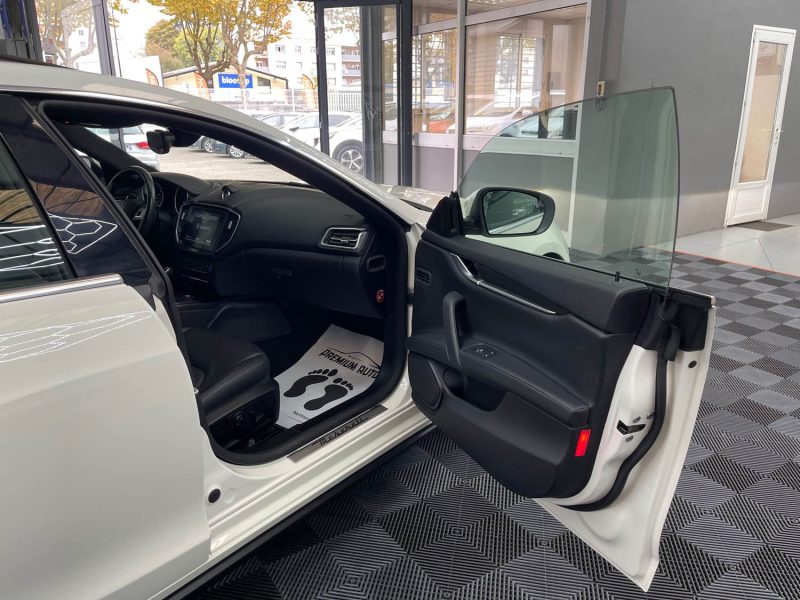 MASERATI GHIBLI III GARANTIE 12 MOIS 3.0 V6 DIESEL 275ch FULL, HISTORIQUE COMPLET, ORIGINE FRANCE