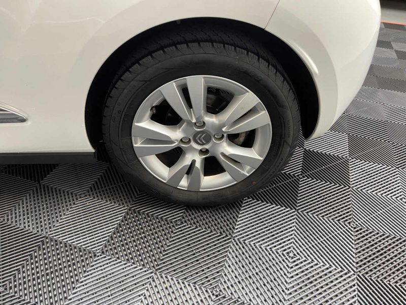 CITROEN DS3 GARANTIE 12 MOIS 1.6 VTI 120CH SO CHIC 1ERE MAIN SUPER ETAT