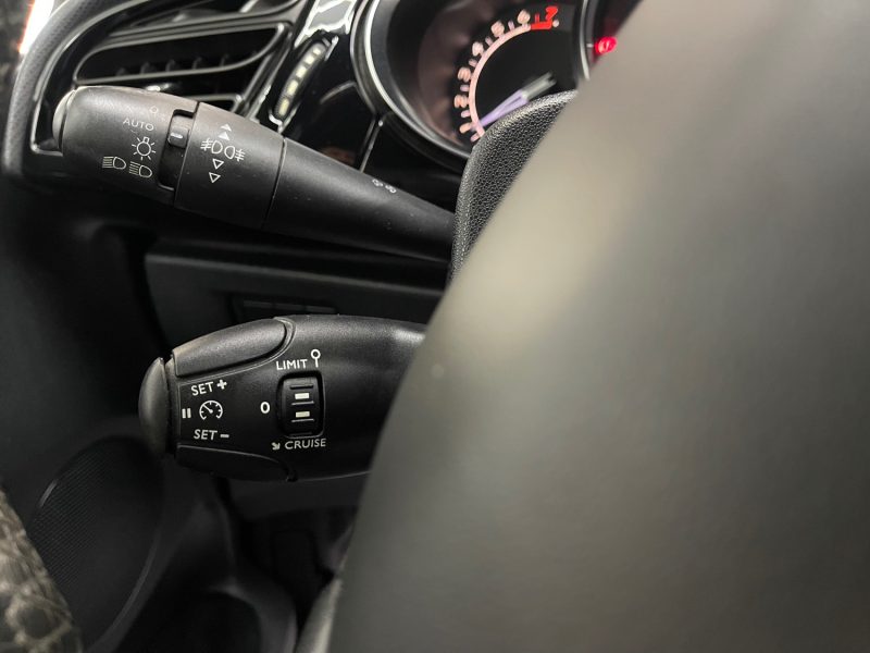 CITROEN DS3 GARANTIE 12 MOIS 1.6 VTI 120CH SO CHIC 1ERE MAIN SUPER ETAT