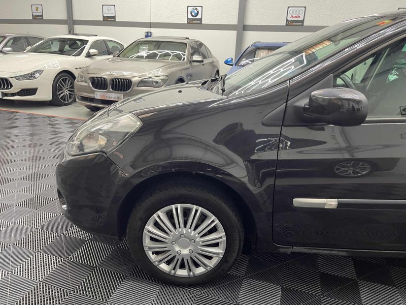 RENAULT CLIO III GARANTIE 12 MOIS 1.2 TCE 100ch EXCEPTION TOMTOM 5P 2EME MAIN, HISTORIQUE LIMPIDE