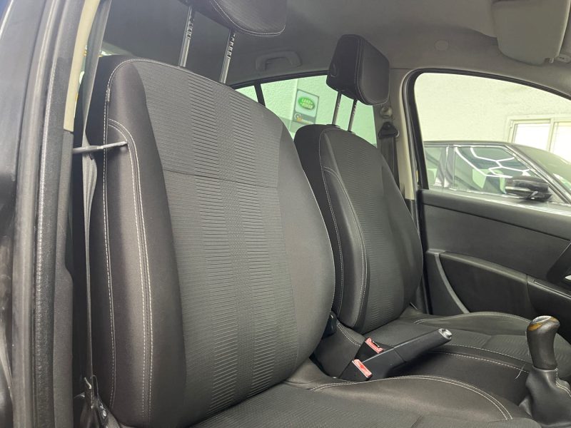 RENAULT CLIO III GARANTIE 12 MOIS 1.2 TCE 100ch EXCEPTION TOMTOM 5P 2EME MAIN, HISTORIQUE LIMPIDE