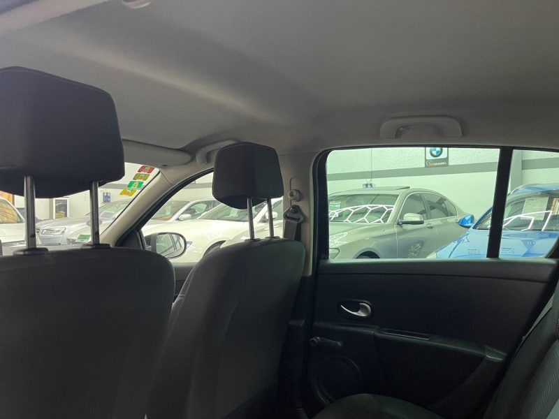 RENAULT CLIO III GARANTIE 12 MOIS 1.2 TCE 100ch EXCEPTION TOMTOM 5P 2EME MAIN, HISTORIQUE LIMPIDE