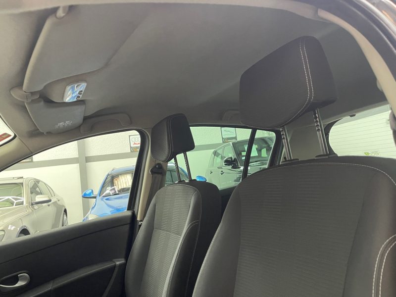 RENAULT CLIO III GARANTIE 12 MOIS 1.2 TCE 100ch EXCEPTION TOMTOM 5P 2EME MAIN, HISTORIQUE LIMPIDE