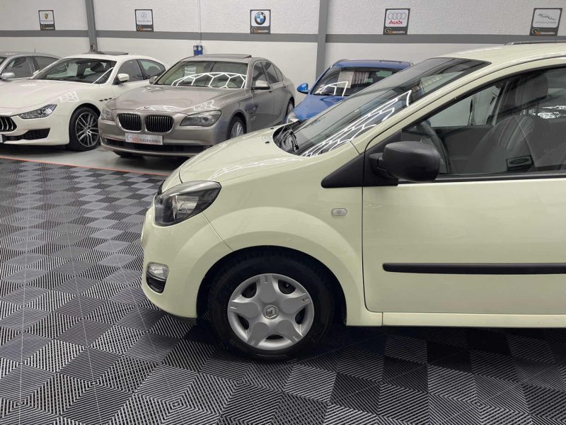 RENAULT TWINGO SEULEMENT 55000KMS 1.2 LEV 16V 75CH LIFE ECO² 1ERE MAIN GARANTIE 12 MOIS SUPER ETAT 