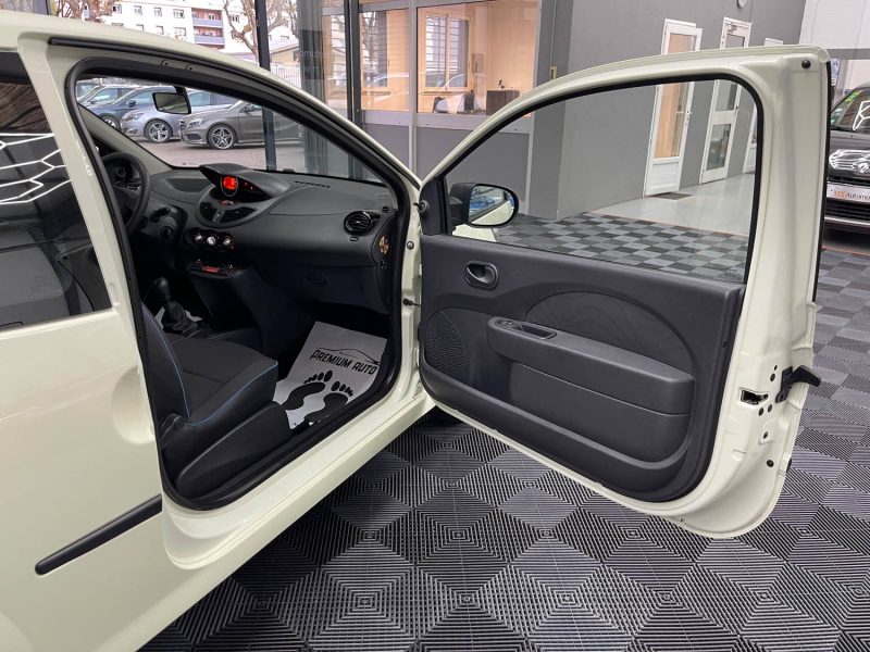 RENAULT TWINGO SEULEMENT 55000KMS 1.2 LEV 16V 75CH LIFE ECO² 1ERE MAIN GARANTIE 12 MOIS SUPER ETAT 