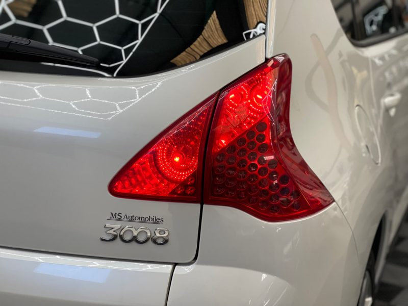 PEUGEOT 3008 HYBRID4 2.0 EHDI 163ch  + ELECTRIC 37ch BMP6 FULL GARANTIE 12 MOIS, 1ERE MAIN