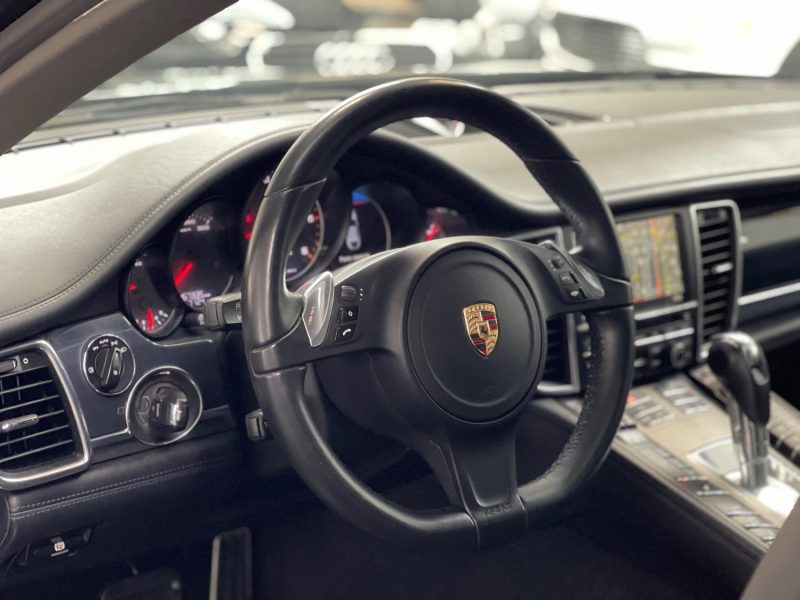 PORSCHE PANAMERA PHASE 2 DIESEL 3.0 V6 250ch PLATINUM EDITION GARANTIE 12 MOIS HISTORIQUE COMPLET 
