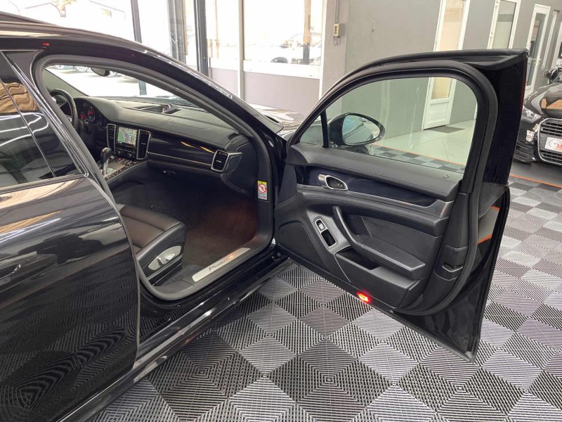 PORSCHE PANAMERA PHASE 2 DIESEL 3.0 V6 250ch PLATINUM EDITION GARANTIE 12 MOIS HISTORIQUE COMPLET 