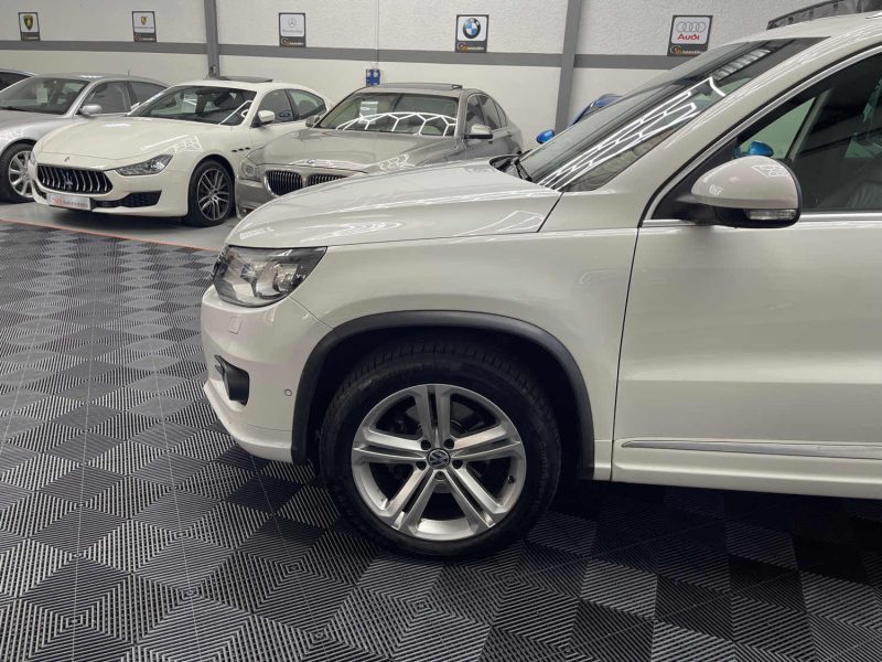VOLKSWAGEN TIGUAN PHASE2 GARANTIE 12 MOIS 2.0 TDI 140ch R-EXCLUSIVE FULL 4MOTION DSG7 1ERE MAIN 