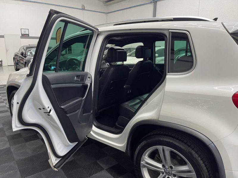 VOLKSWAGEN TIGUAN PHASE2 GARANTIE 12 MOIS 2.0 TDI 140ch R-EXCLUSIVE FULL 4MOTION DSG7 1ERE MAIN 