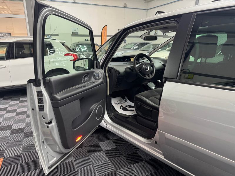 RENAULT ESPACE IV 2.0 DCI 175ch INITIALE BVA 6PL GARANTIE 12 MOIS HISTORIQUE COMPLET 2EME MAIN 🇨🇵