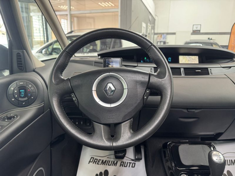 RENAULT ESPACE IV 2.0 DCI 175ch INITIALE BVA 6PL GARANTIE 12 MOIS HISTORIQUE COMPLET 2EME MAIN 🇨🇵