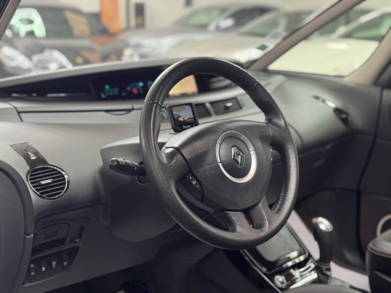 RENAULT ESPACE IV 2.0 DCI 175ch INITIALE BVA 6PL GARANTIE 12 MOIS HISTORIQUE COMPLET 2EME MAIN 🇨🇵