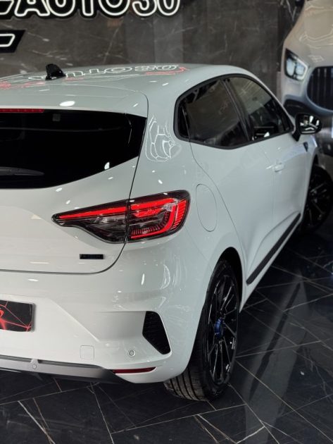 RENAULT CLIO ALPINE 1.6 E-TECH 145 TECHNO 2025