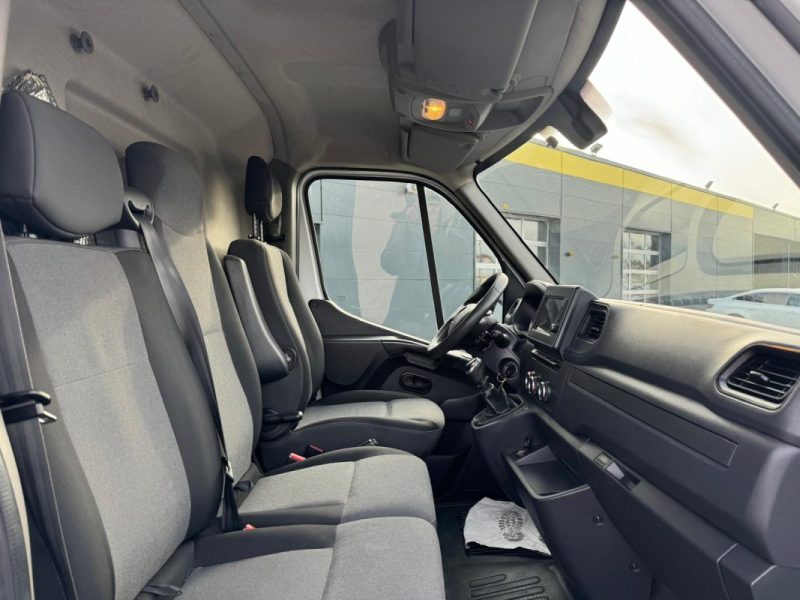 RENAULT MASTER F3300 L2H2 2.3 DCI 135 GRAND CONFORT / HABILLAGE BOIS / 