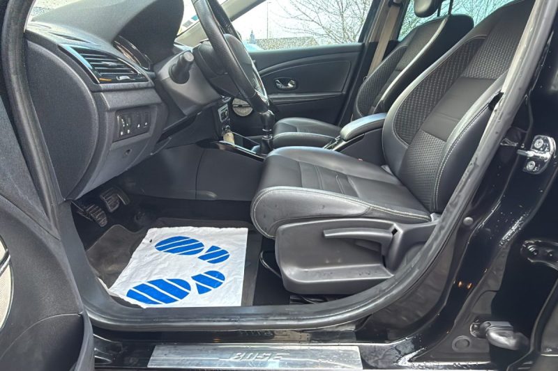 RENAULT MEGANE III ESTATE 1.5 DCI 110 ENERGY BOSE ECO² BVM6 