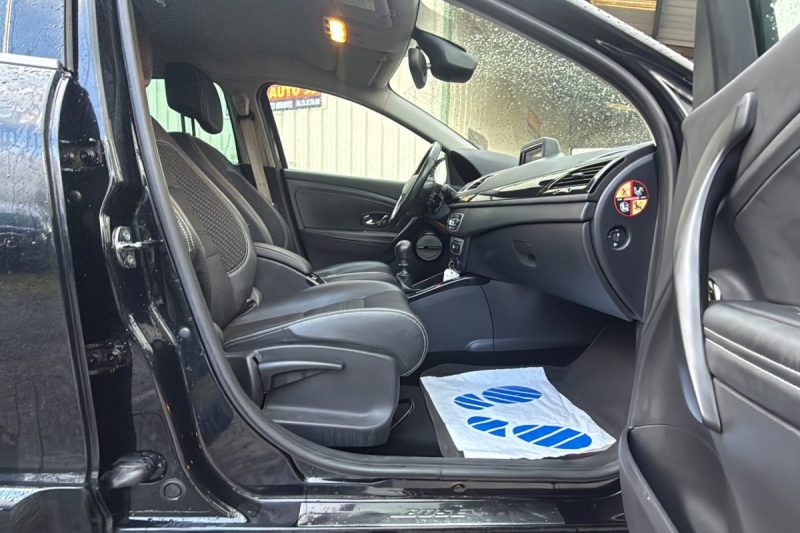 RENAULT MEGANE III ESTATE 1.5 DCI 110 ENERGY BOSE ECO² BVM6 