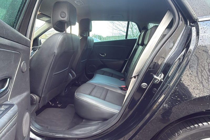 RENAULT MEGANE III ESTATE 1.5 DCI 110 ENERGY BOSE ECO² BVM6 