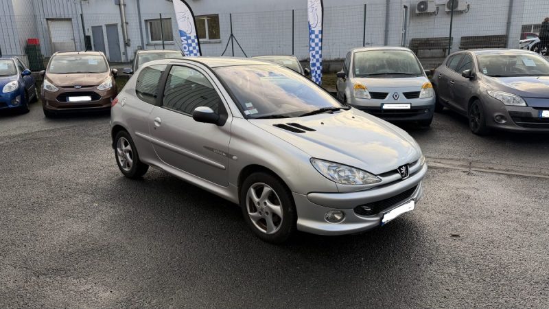 PEUGEOT 206 QUIKSILVER 2.0 HDI 90 Cv GARANTIE