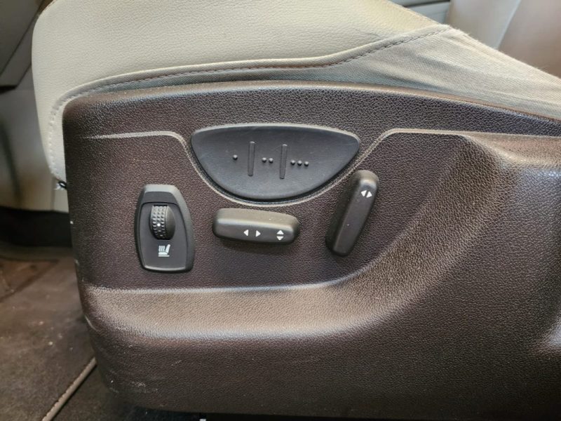 RENAULT SCENIC III 2.0 DCI 160Cv Entretien complet-BVM6 - Pack BOSE - Sièges chauffants