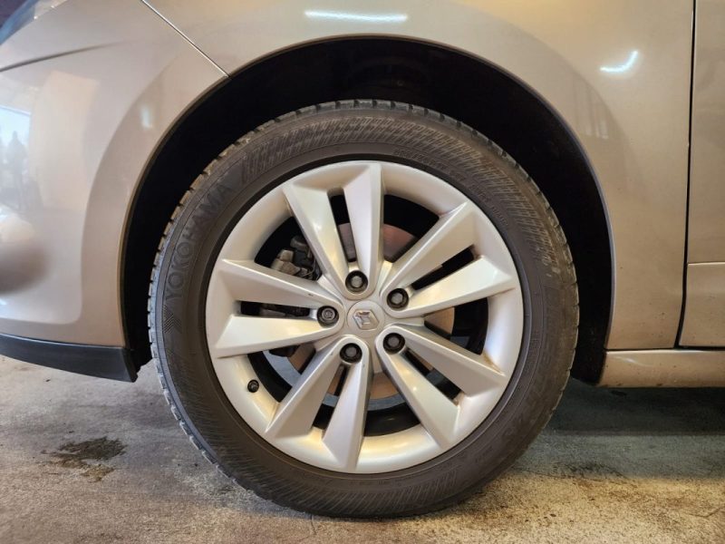 RENAULT SCENIC III 2.0 DCI 160Cv Entretien complet-BVM6 - Pack BOSE - Sièges chauffants