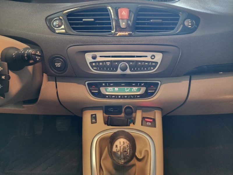 RENAULT SCENIC III 2.0 DCI 160Cv Entretien complet-BVM6 - Pack BOSE - Sièges chauffants