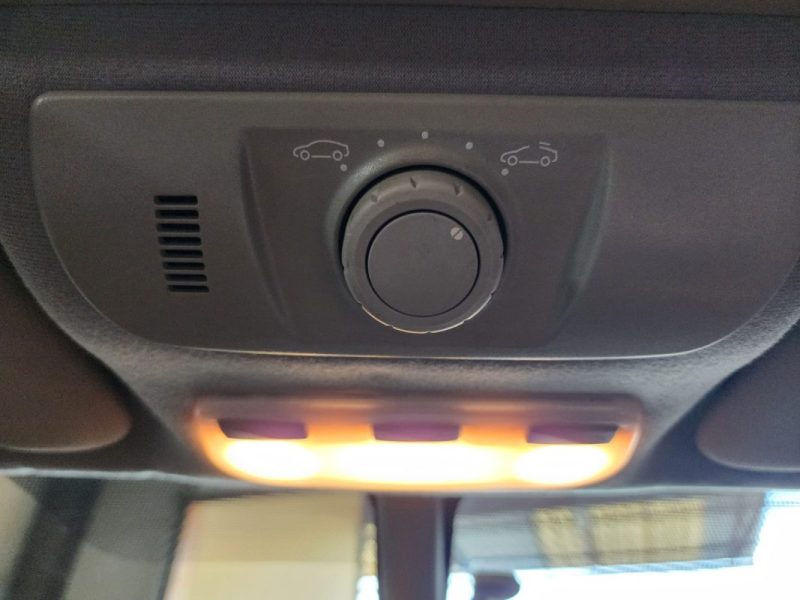 RENAULT SCENIC III 2.0 DCI 160Cv - INITIALE -BVM6 - SUIVIS COMPLET