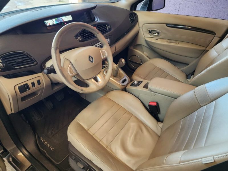 RENAULT SCENIC III 2.0 DCI 160Cv Entretien complet-BVM6 - Pack BOSE - Sièges chauffants