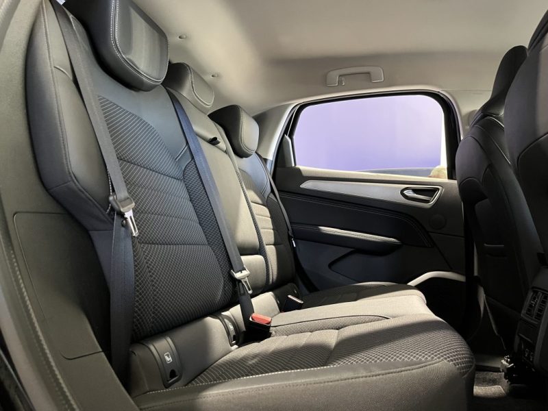 RENAULT ARKANA 1.3 TCE 140CH FAP BUSINESS EDC 