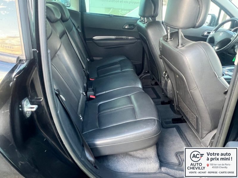 PEUGEOT 3008 1.6 E-HDI 115 FAP BLUE LION FÉLINE 