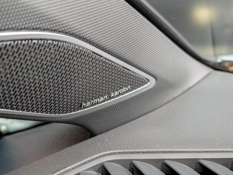 VOLKSWAGEN GOLF 8 GTI ClubSport 2.0 TSI 300cv DSG Bleu cristal 