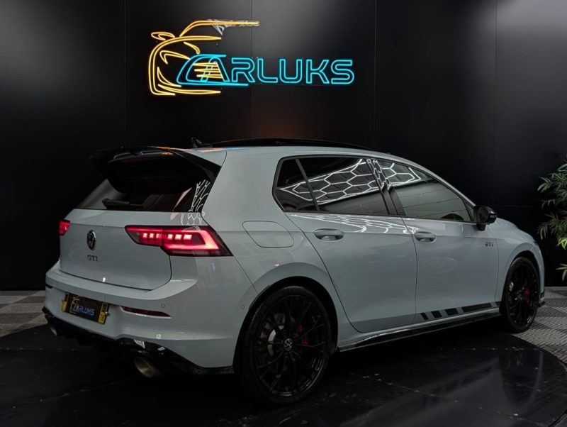 VOLKSWAGEN GOLF 8 GTI ClubSport 2.0 TSI 300cv DSG Bleu cristal 