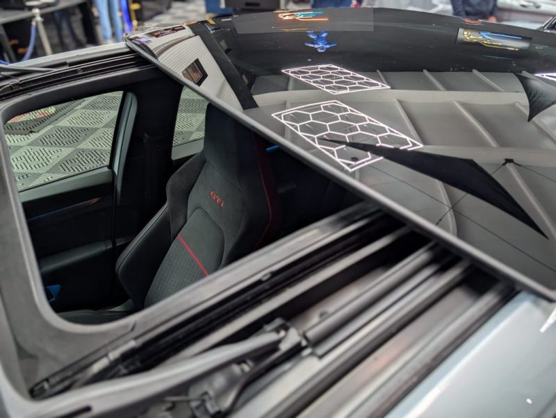 VOLKSWAGEN GOLF 8 GTI ClubSport 2.0 TSI 300cv DSG Bleu cristal 