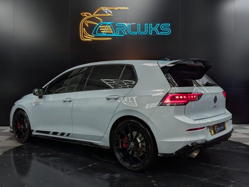 VOLKSWAGEN GOLF 8 GTI ClubSport 2.0 TSI 300cv DSG Bleu cristal 