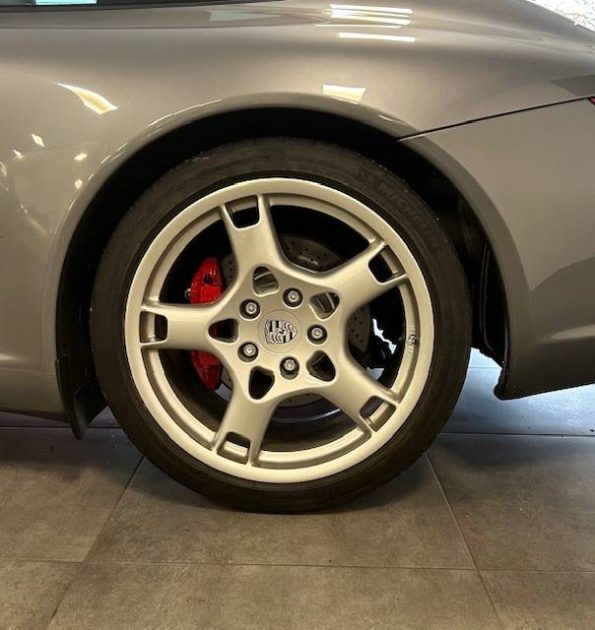 PORSCHE 911 TYPE 997 CARRERA S 2005