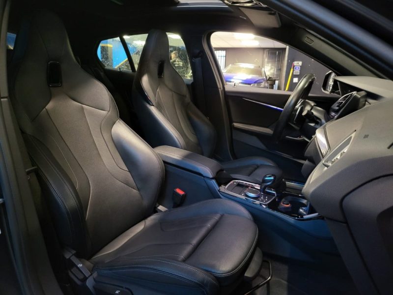 BMW SERIE 1 118D 150CH PACK M / SUIVI BMW / TOIT OUVRANT / HARMAN KARDON / CARPLAY 