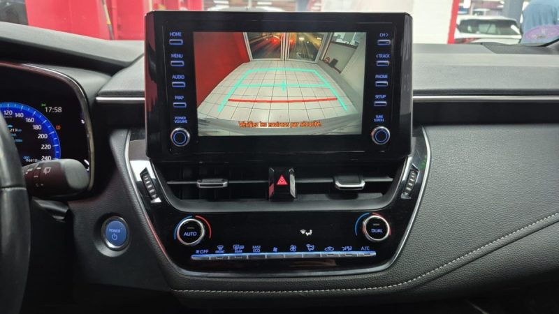  TOYOTA COROLLA TOURING SPORTS 122cv DYNAMIC BUSINESS/1 ERE MAIN/ TVA RECUPERABLE