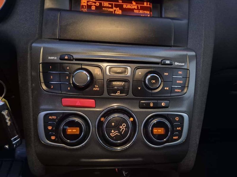 CITROEN C4 VTI 120 CONFORT 2011