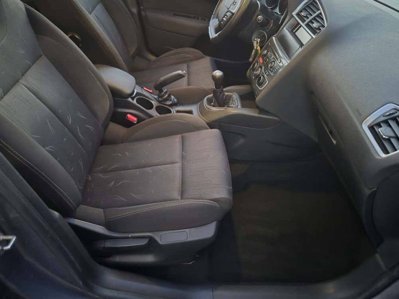 CITROEN C4 VTI 120 CONFORT 2011