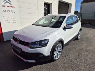 VOLKSWAGEN POLO 1.2 TSI 90CH1.2 TSI 90ch CROSS POLO 5P 2015