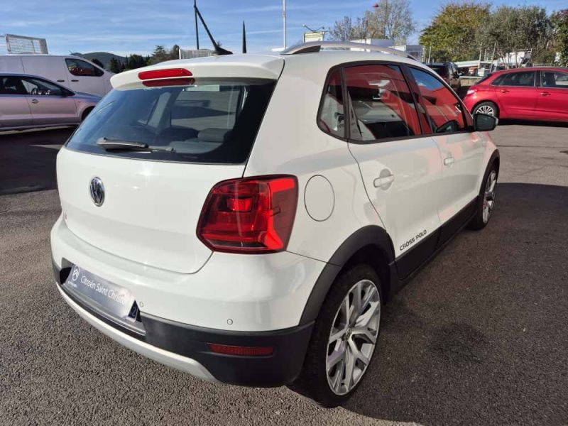 VOLKSWAGEN POLO 1.2 TSI 90CH1.2 TSI 90ch CROSS POLO 5P 2015