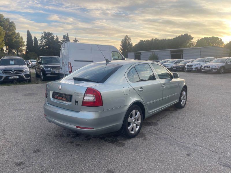 SKODA OCTAVIA II 1.9 TDI 105 AMBITION 214MKM