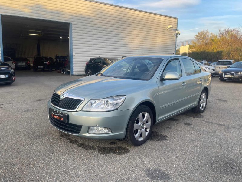 SKODA OCTAVIA II 1.9 TDI 105 AMBITION 214MKM