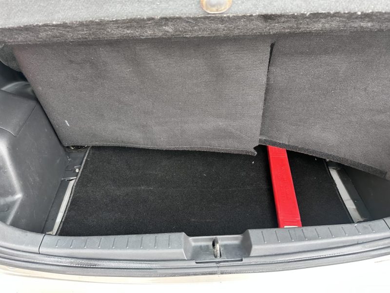 TOYOTA YARIS 1.3 VVT-I IN CONFORT PACK 5P 