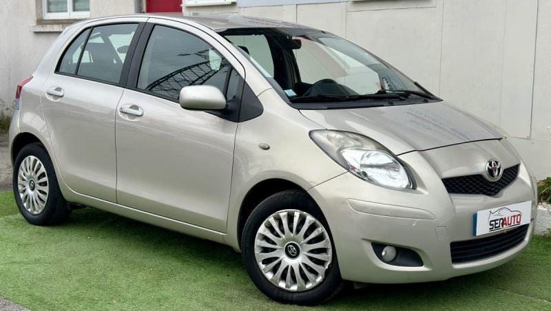 TOYOTA YARIS 1.3 VVT-I IN CONFORT PACK 5P 