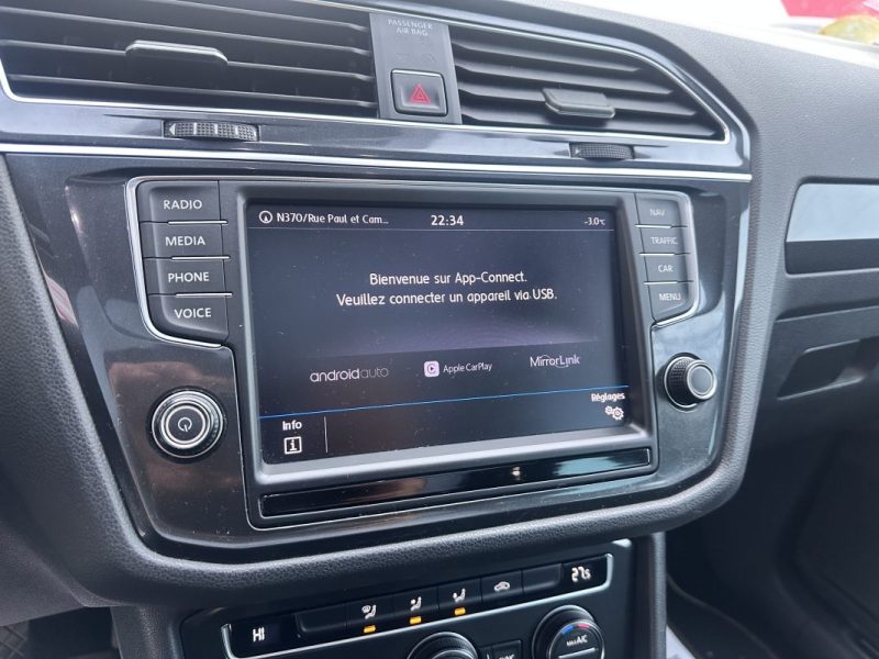 VOLKSWAGEN TIGUAN II 2.0 TDI 150CH CARAT DSG7 / TOIT OUVRANT