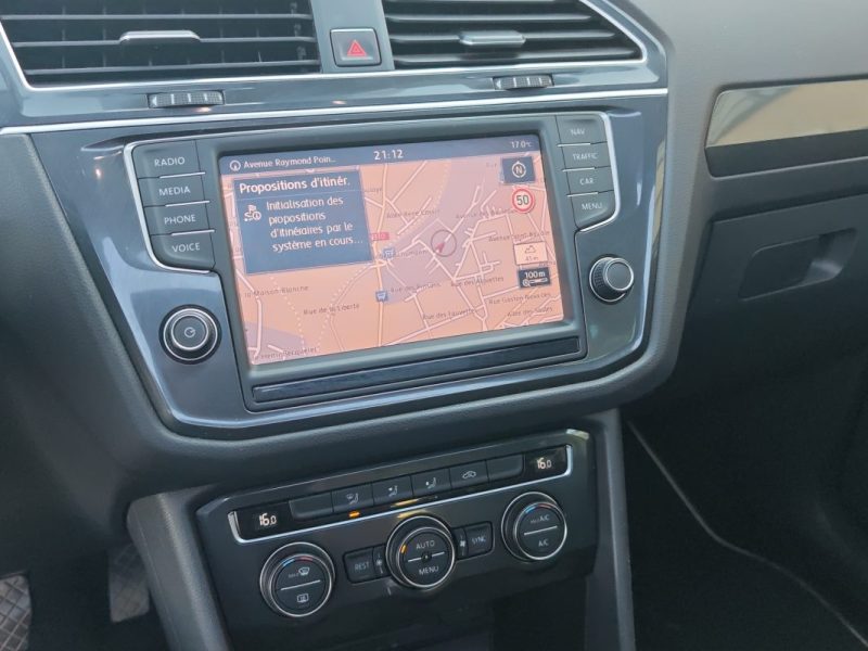 VOLKSWAGEN TIGUAN II 2.0 TDI 150CH CARAT DSG7 / TOIT OUVRANT