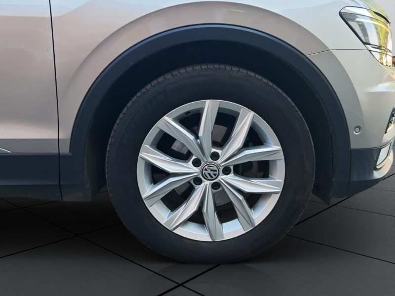 VOLKSWAGEN TIGUAN II 2.0 TDI 150CH CARAT DSG7 / TOIT OUVRANT