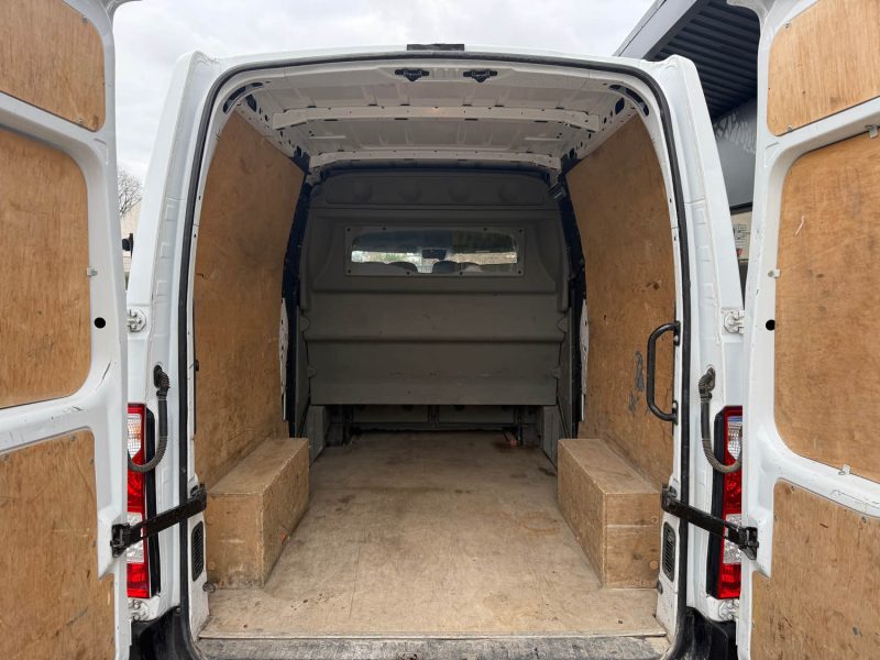 RENAULT MASTER III L2H2 2.3 DCI 135cv 7 PLACES CABINE APPROFONDIE GD CONFORt 